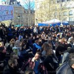 chaque-soir-depuis-jeudi-dernier-des-centaines-de-personnes-occupent-la-place-de-la-republique-a-paris-ou-elles-tiennent-une-assemblee-citoyenne-photo-luc-chaillot-1508313090