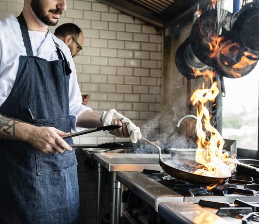 5 outils de cuisine essentiels dont chaque cuisine a besoin