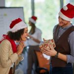 idee-cadeau-noel-collegue-de-travail