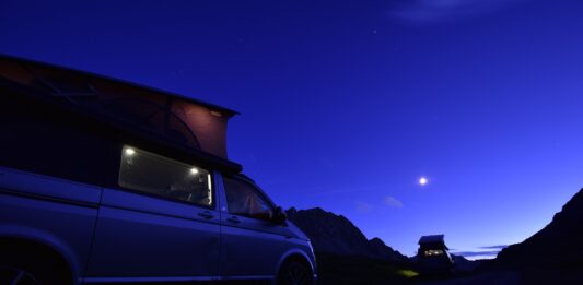 Vie nomade : comment travailler en voyageant en camping-car ?
